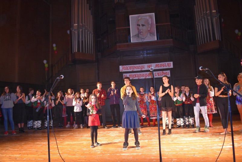 Славейковци – достойни наследници на минало и традиции славни