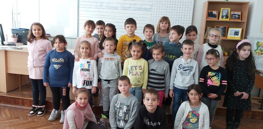 Малчуганите от 1 б клас: Горди сме, че сме Славейковци!