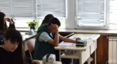Когато осмокласниците преподават на английски: Ранообразни и изпълнени със забавление часове